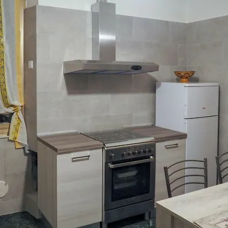 Tra Monti E Mare Apartmán *