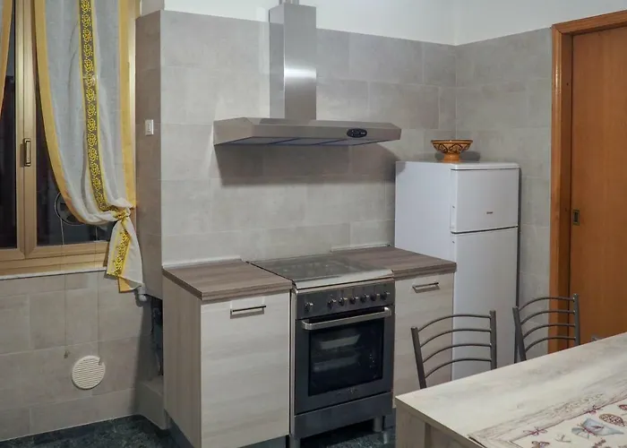 Tra Monti E Mare Apartment *